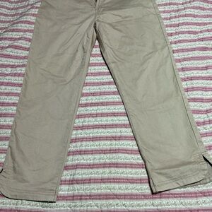 Woman’s 16/34 Carreli off white jeans - decorative pockets- inseam 26”